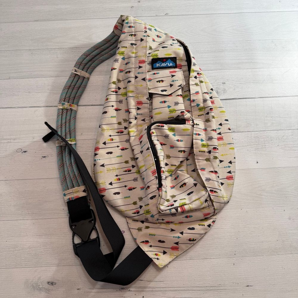 KAVI rope sling bag‎ arrow print